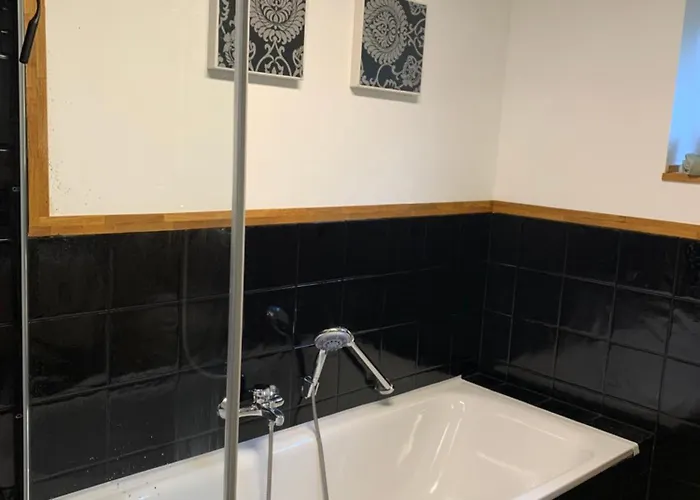 Wiehl-marienhagen, Modern, Ruhig, Laendlich Appartement